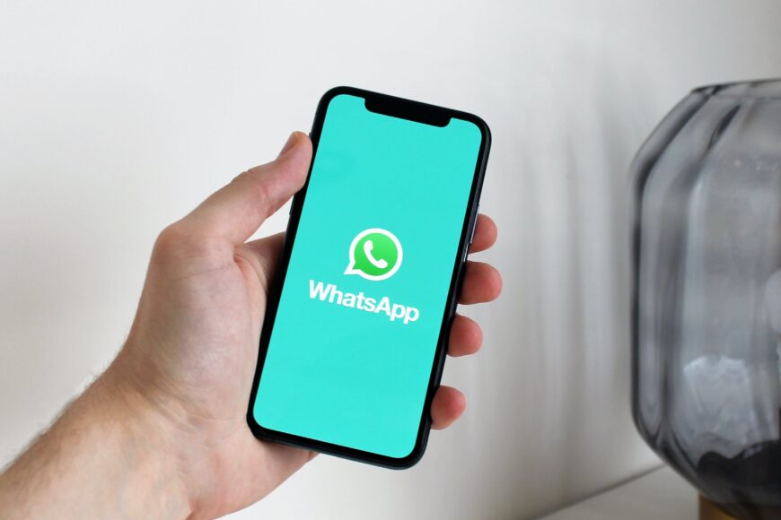 Você foi Ofendido no WhatsApp Entenda seus Direitos e Como buscar Indenização - Melo Moreira Advogados - Especialistas em reparação de ofensas pelo WhatsApp